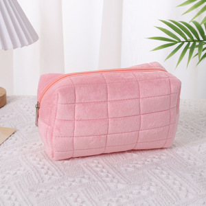 Borsa Cosmetica in Velluto di Alta Gamma per Viaggi, Grande Capacità, Portatile, Elegante, con Logo alla Moda - Product Image 5