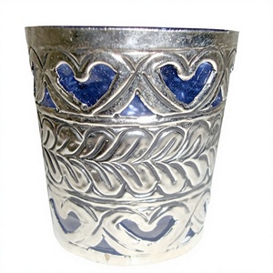 Prix de gros Meilleure vente Verre décoratif & Forme coupée en laiton Votive pour la décoration intérieure - Product Image 1