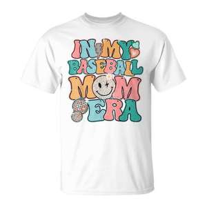 Camiseta In My Baseball Mom Era con diseño de sonrisa de mamá genial para softbol - Product Image 1