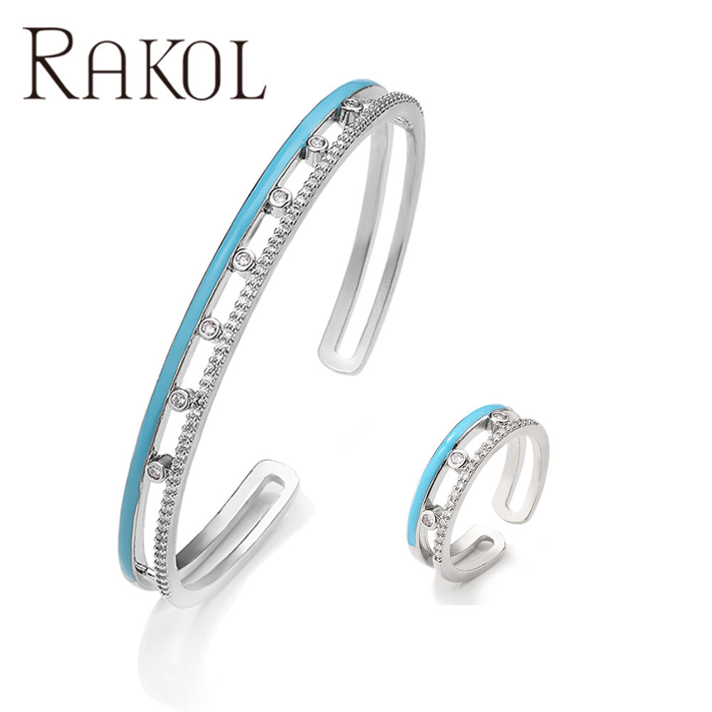 เพทายใสชุบขาว