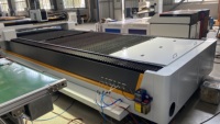 Machine de découpe laser automatique en acier inoxydable, machine de découpe laser à fibre CNC, machine de gravure laser pour métal