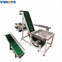 Convoyeur à bande inclinée latérale en acier inoxydable sanitaire avec design ondulé pour le transport de granulés et de poudres