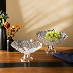 Bol à fruits en verre texturé de 9,5 pouces / 11 pouces / 11,8 pouces avec piédestal et bord festonné, pour servir des collations et des fruits sur la table à manger, pour la cuisine - Product Image 4