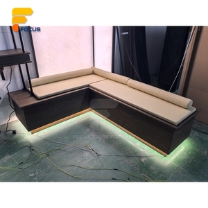 Arredamento Contemporaneo per Caffetteria: Vetrina per Pasticceria in Legno e Vetro, Bancone Menu, Espositore per Panetteria, Layout Bar Caffè - Product Image 2