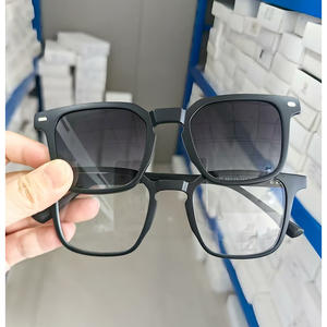 Liquidación <span class=keywords><strong>de</strong></span> Stock <span class=keywords><strong>Gafas</strong></span> <span class=keywords><strong>de</strong></span> <span class=keywords><strong>Sol</strong></span> <span class=keywords><strong>de</strong></span> Moda con Clip a Precios Baratos Montura <span class=keywords><strong>de</strong></span> <span class=keywords><strong>Gafas</strong></span> Magnética Stock Aleatorio Montura <span class=keywords><strong>de</strong></span> <span class=keywords><strong>Gafas</strong></span> <span class=keywords><strong>de</strong></span> <span class=keywords><strong>Sol</strong></span> <span class=keywords><strong>de</strong></span> Metal y Acetato - Product Image 2