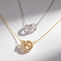 Collier pendentif double cercle entrelacé en laiton plaqué or 18 carats, serti de zircone cubique, chaîne de clavicule pour femme, OEM ODM