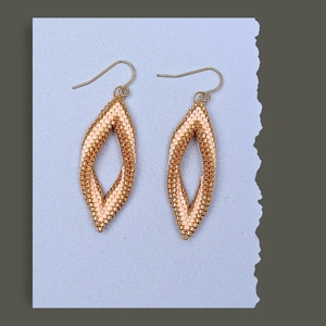 Pendientes Colgantes Namayo Ecológicos Hechos a Mano Estilo Bohemia con Cuentas Miyuki Bañadas en Oro de 24K para Regalo de Boda o Fiesta - Product Image 6