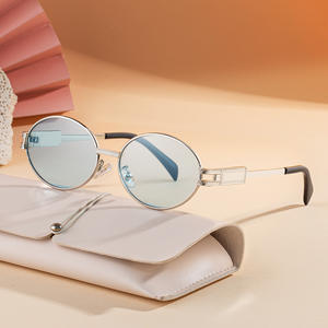 Gafas de Sol Ovaladas de Estilo Europeo Americano para Mujer, Protección UV400, Lentes de PC, Marco de Metal y Plástico, Color Negro, Modernas para Exteriores - Product Image 1