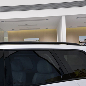 Fenêtre arrière de la voiture Leapmotor C16 avec une autonomie NEDC supérieure à 700 km et une puissance moteur de 150-200 kW - Product Image 5