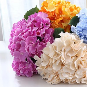 Ramo de Hortensias Artificiales de Seda al por Mayor en Blanco, Azul y Plateado, Decoración para Centros de Mesa de Boda y Navidad con 5 Cabezas - Product Image 6
