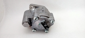 Indian Made Power Steering <b>Pump</b> 81.471016137/2 VCR & 4 VCR/Steering <b>Pump</b> Mounting For Vehicle Uses By Exporters - Product Image 3