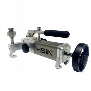 ปั๊มทดสอบการปรับเทียบระบบไฮดรอลิก OEM รุ่น HSIN615 สำหรับน้ำมันและน้ำ แรงดันสูง พร้อมตัวเปรียบเทียบและเครื่องสอบเทียบ HSIN615 ที่มีความเสถียร - Product Image 1