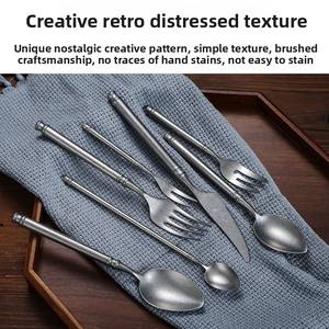 Set di posate vintage in acciaio inossidabile 304 (cucchiaio, coltello e forchette) per casa e ristorante - Product Image 5