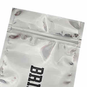 Bolsa de Mylar Plateada con Cierre Hermético de Tres Lados, Personalizada, a Prueba de Olores, para Empacar Artículos Pequeños - Product Image 5