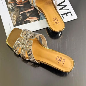 女性用大サイズカジュアルフラットスリッパワンストラップオープンつま先滑り止めおしゃれな屋外スライド流行のトレンド設定 - Product Image 1