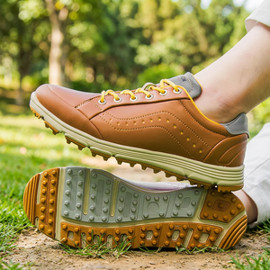 Chaussures de golf pour hommes en cuir véritable marron avec semelle extérieure en caoutchouc, semelle intermédiaire en EVA, design respirant pour une utilisation en extérieur - Product Image 3