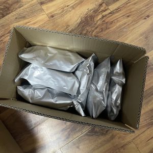 Acide ascorbique éthylique en poudre 99% Acide 3-o-éthyl-l-ascorbique CAS 86404-04-8 Grade cosmétique Antioxydant et éclaircissant pour la peau - Product Image 6