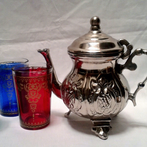 Juegos de té marroquíes de metal ecológicos - Product Image 1