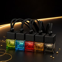 Flacon diffuseur carré 8ml multicolore pour voiture, en verre, avec bouchon noir, pour parfum et huiles essentielles, possibilité d'imprimer un logo.