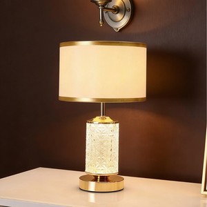 Lámpara de mesa de cristal con patrón de diamantes de lujo, LED E27 regulable para dormitorio, sofá, mesita de noche - Product Image 1