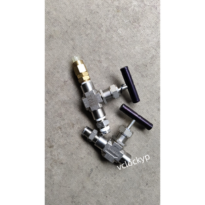 วาล์วเข็มสแตนเลสแบบฝาครอบในตัว Swagelok NPT, SS-18RF8 มือสอง - Product Image 3