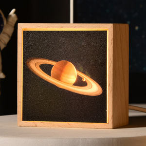 Gỗ Acrylic hình ảnh khung với LED, cạnh giường ngủ máy tính để bàn trang trí món quà sáng tạo Phi Hành Gia hành tinh ánh sáng bức tranh khung - Product Image 3
