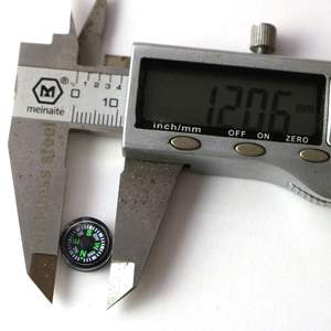 Mini boussole en plastique 12 mm, porte-clés portable, outil de navigation pour la randonnée et le camping en plein air, marquage en anglais - Product Image 2