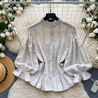 Chemisier Femme Style Courtepointe Vintage à Col Montant, Manches Lanterne, Boutons et Ourlet Volanté pour le Printemps