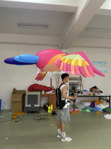 Marioneta de <span class=keywords><strong>loro</strong></span> inflable con forma de pájaro con iluminación LED para rendimiento de desfile de Carnaval - Product Image 6