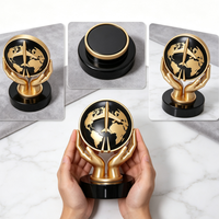 Trophée en résine au design créatif et personnalisable, avec texture de haute qualité, pouvant être gravé et adapté comme objet commémoratif de l'aviation