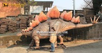 Décoration de parc à thème sur le thème des dinosaures, sculpture de stégosaure grandeur nature en FRP