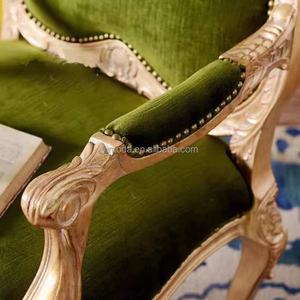 Poltrona Classica ed Elegante in Stile <span class=keywords><strong>Rococò</strong></span> Francese, con Intagli in Legno e Schienale Traforato, Dipinta a Mano, Verde Villa Warehouse - Product Image 3