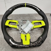 Volant en fibre de carbone noir personnalisé en forme de D de J Auto Factory, couleur de surpiqûre personnalisable pour Mustang GT Shelby