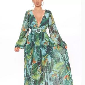 Robe longue maxi pour femme, modèle personnalisé en tissu imprimé, taille empire, manches longues, dos nu, pour soirée - Product Image 4