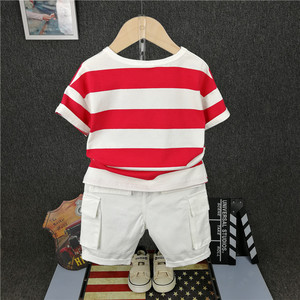 เสื้อผ้าเด็ก ชุดกีฬา เสื้อยืดลายทางสีขาวแดง และกางเกง - Product Image 5