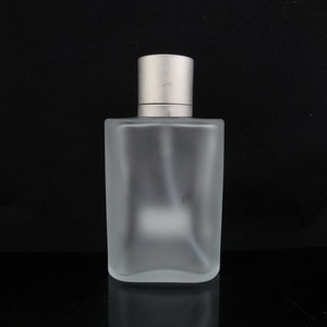 30ml 50ml 100ml thủy tinh rỗng chai xịt nước hoa atomiser Smokey/<span class=keywords><strong>Frosty</strong></span> bơm lại rỗng chai nước hoa thủy tinh - Product Image 5