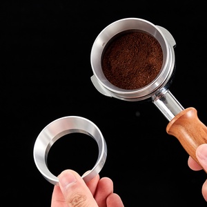 Dispensador de <span class=keywords><strong>molinillo</strong></span> de café con anillo de succión magnético antisalpicaduras portátil de diseño italiano - Product Image 1