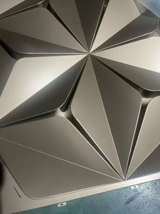 Panneaux de mur-rideau en aluminium, surface anodisée, anti-corrosion, pour applications extérieures de bâtiments, design minimaliste - Product Image 1