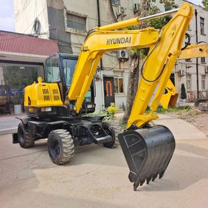 Excavatrice sur pneus Hyundai 60W-7 de 6 tonnes en excellent état, machine de construction hautement efficace, pelle sur pneus - Product Image 2