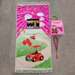 Beau tapis de prière <span class=keywords><strong>pour</strong></span> enfants tapis de prière de voyage en gros <span class=keywords><strong>pour</strong></span> musulmans avec sac tapis de prière coloré <span class=keywords><strong>pour</strong></span> enfants - Product Image 2