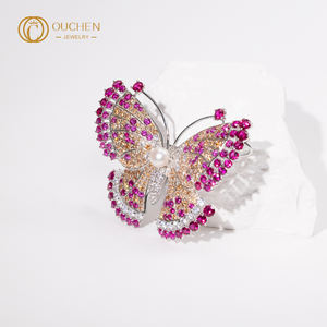 OUCHEN 2026ラボ成長ダイヤモンドジュエリーラグジュアリー9k 18kゴールドハイエンド女性用ブローチコサージュピン卸売ファッション - Product Image 3