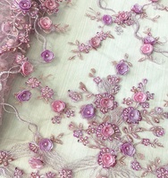 Vente chaude couleur rose 3d français dentelle tissu avec perlé à la main sequin fleur broderie tissu pour robe de soirée ou de mariée