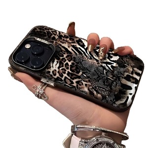 Nouvelle <span class=keywords><strong>Coque</strong></span> de Téléphone Luxe 2025 Noire Marron Motif Serpent Léopard pour <span class=keywords><strong>iPhone</strong></span> 17 16 15 14 <span class=keywords><strong>Pro</strong></span> <span class=keywords><strong>Max</strong></span> avec Grande Ouverture de Protection d'<span class=keywords><strong>Objectif</strong></span> - Product Image 6