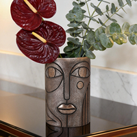 Vase cylindrique en résine artisanale motif visage abstrait, finition bronze texturé, pour fleurs, décoration de table, maison, salon, ornement artistique