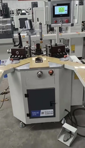 Jendela <span class=keywords><strong>aluminium</strong></span> perakitan sudut mesin pengeriting jendela dan mesin pembuat pintu - Product Image 4