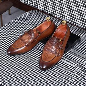 Chaussures habillées italiennes pour hommes en <span class=keywords><strong>cuir</strong></span> véritable gaufré tressé, patinées à la main, pour le bureau et les occasions formelles - Product Image 1
