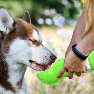 Distributeur d'eau Portable étanche pour chiens, de qualité alimentaire pour <span class=keywords><strong>chiots</strong></span>, avec mangeoire à boire, bouteille pour animaux domestiques, randonnée en plein air, voyage - Product Image 1