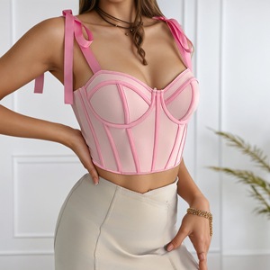 Haut court dos nu pour femme, style corset amincissant, avec motif chevrons, couleurs contrastées et détails à nouer, tendance - Product Image 4