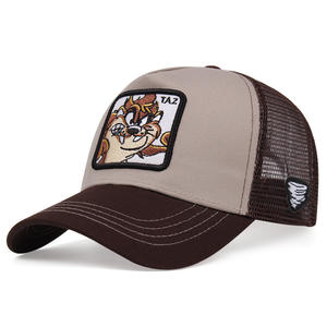 Gorra Trucker Unisex de Malla con Diseño de Animales y Parche Cuadrado Bordado Personalizado - Product Image 2