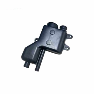 Réservoir d'huile pour pièces de camion Scania 1405788 Réservoir d'huile de <span class=keywords><strong>direction</strong></span> Radiateur Réservoir d'expansion Réservoir de <span class=keywords><strong>direction</strong></span> assistée - Product Image 1